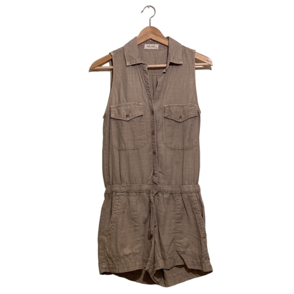 Bella Dahl beige linen blend romper. Size Xs.